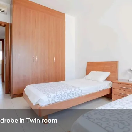 Апартаменты Spacious And Modern 2 Bed In Пейя