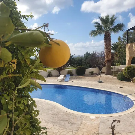 Spacious And Modern 2 Bed In Apartament